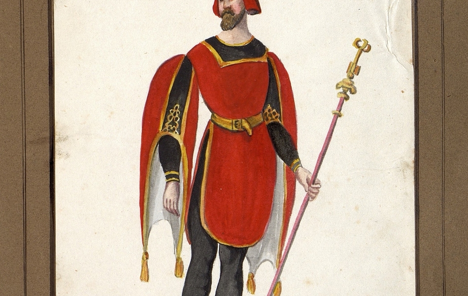 Homme de face portant une masse.  L'homme est vêtu d'une longue tunique sur des collants noirs et porte des chausses noires et rouges.  Il est coiffé d'un chapeau noir bordé d'or.