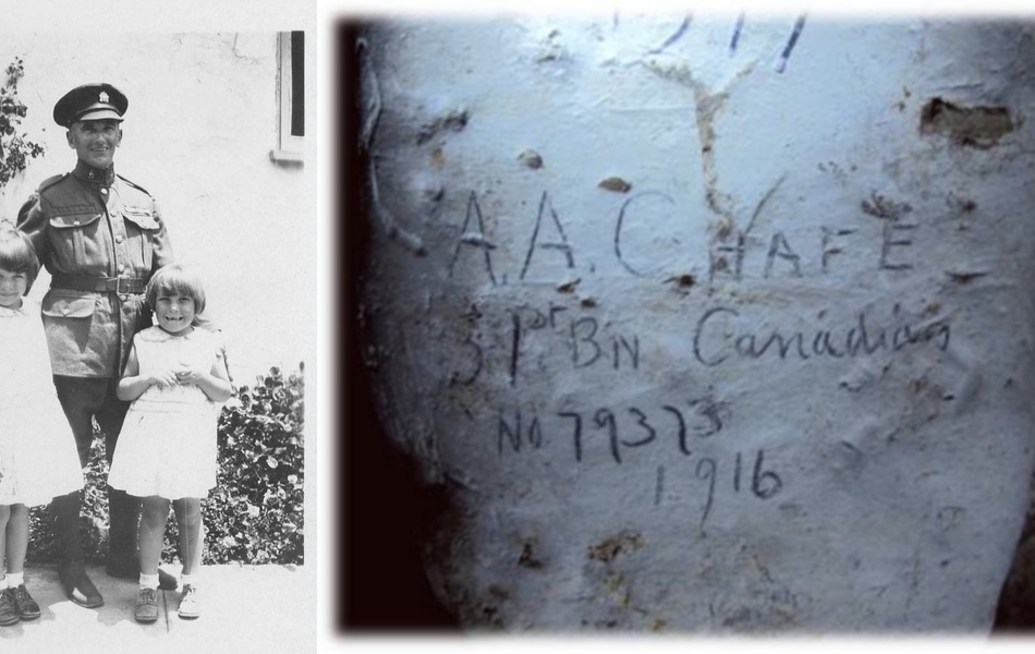 À gauche, photographie noir et blanc d'un soldat entouré de deux fillettes. À droite, photographie couleur d'un graffiti gravé dans la pierre.