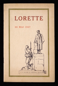 Couverture de programme monochrome où l'on voit un monument représentant un poilu devant un géénral sur un piédestal. Autour on lit "Lorette, 26 mai 1927. À la gloire du général Maistre".